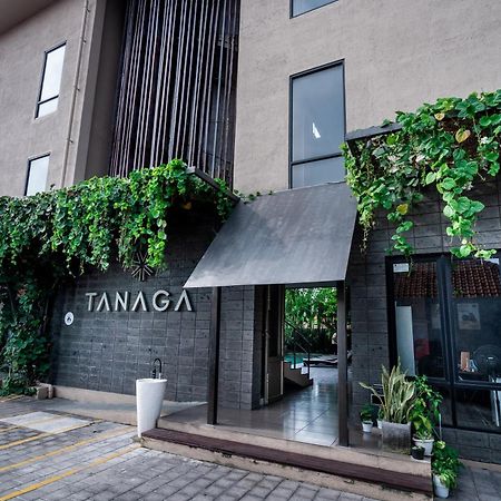 Tanaga Coliving Hotel เซมินยัค ภายนอก รูปภาพ