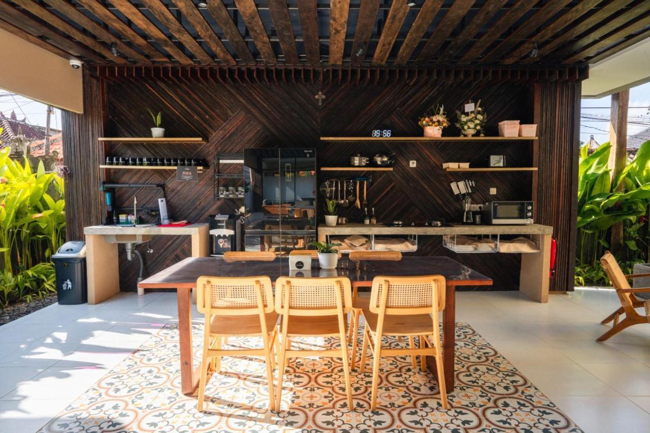 Tanaga Coliving Hotel เซมินยัค ภายนอก รูปภาพ
