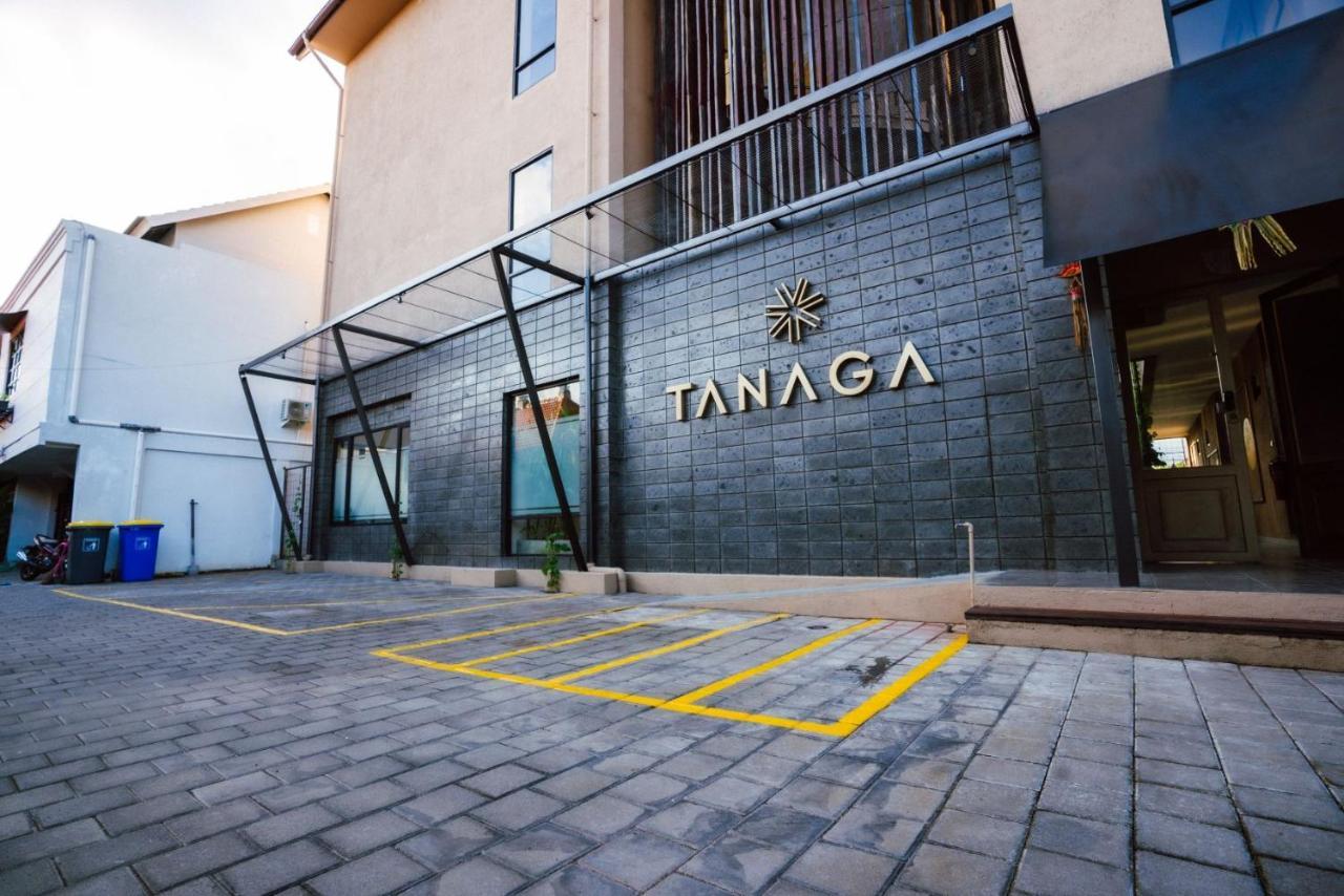 Tanaga Coliving Hotel เซมินยัค ภายนอก รูปภาพ