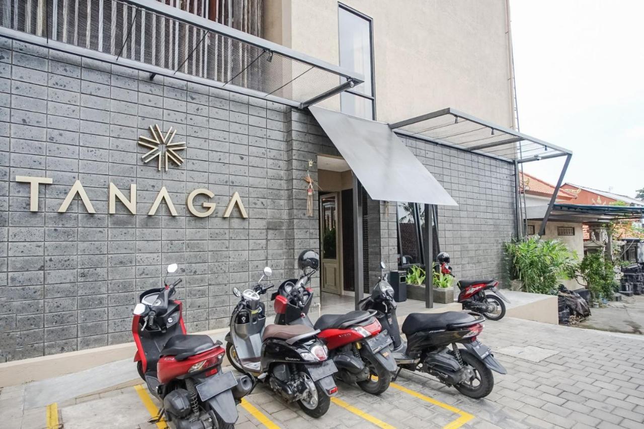 Tanaga Coliving Hotel เซมินยัค ภายนอก รูปภาพ