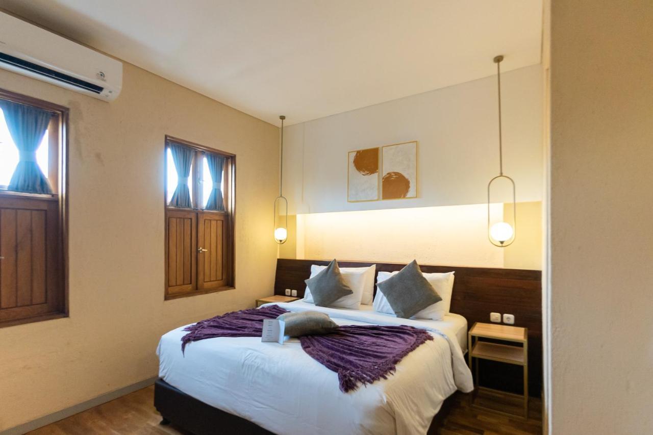 Tanaga Coliving Hotel เซมินยัค ภายนอก รูปภาพ