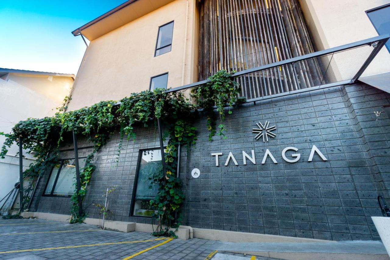 Tanaga Coliving Hotel เซมินยัค ภายนอก รูปภาพ