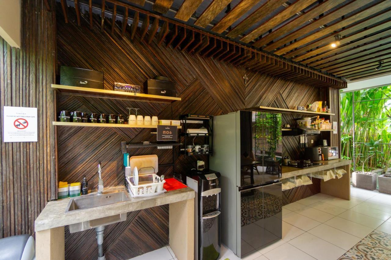Tanaga Coliving Hotel เซมินยัค ภายนอก รูปภาพ
